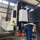 []刚刚买下：南通国盛2716龙门加工中心，带刀库，带一个.